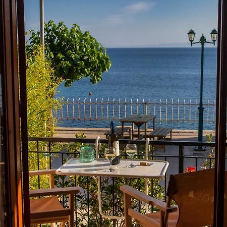 Notos Sea Front Apartment Glossa Zewnętrze zdjęcie