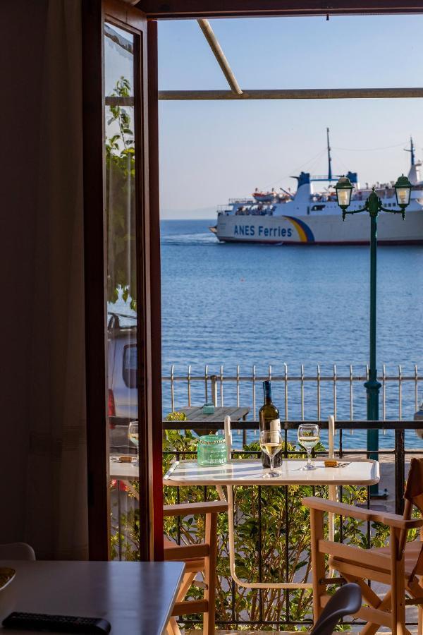 Notos Sea Front Apartment Glossa Zewnętrze zdjęcie