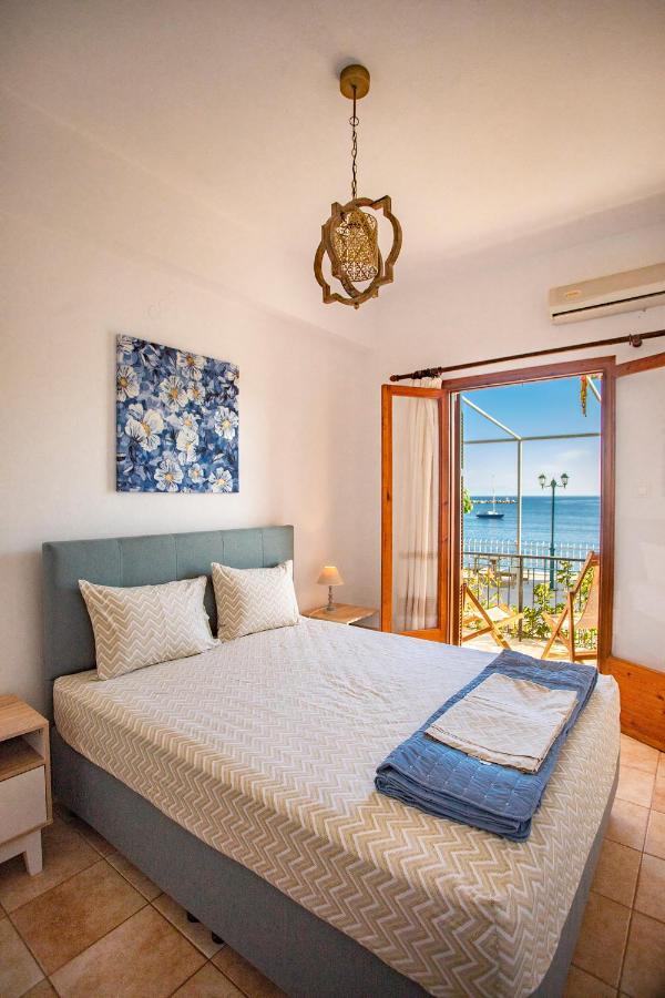 Notos Sea Front Apartment Glossa Zewnętrze zdjęcie