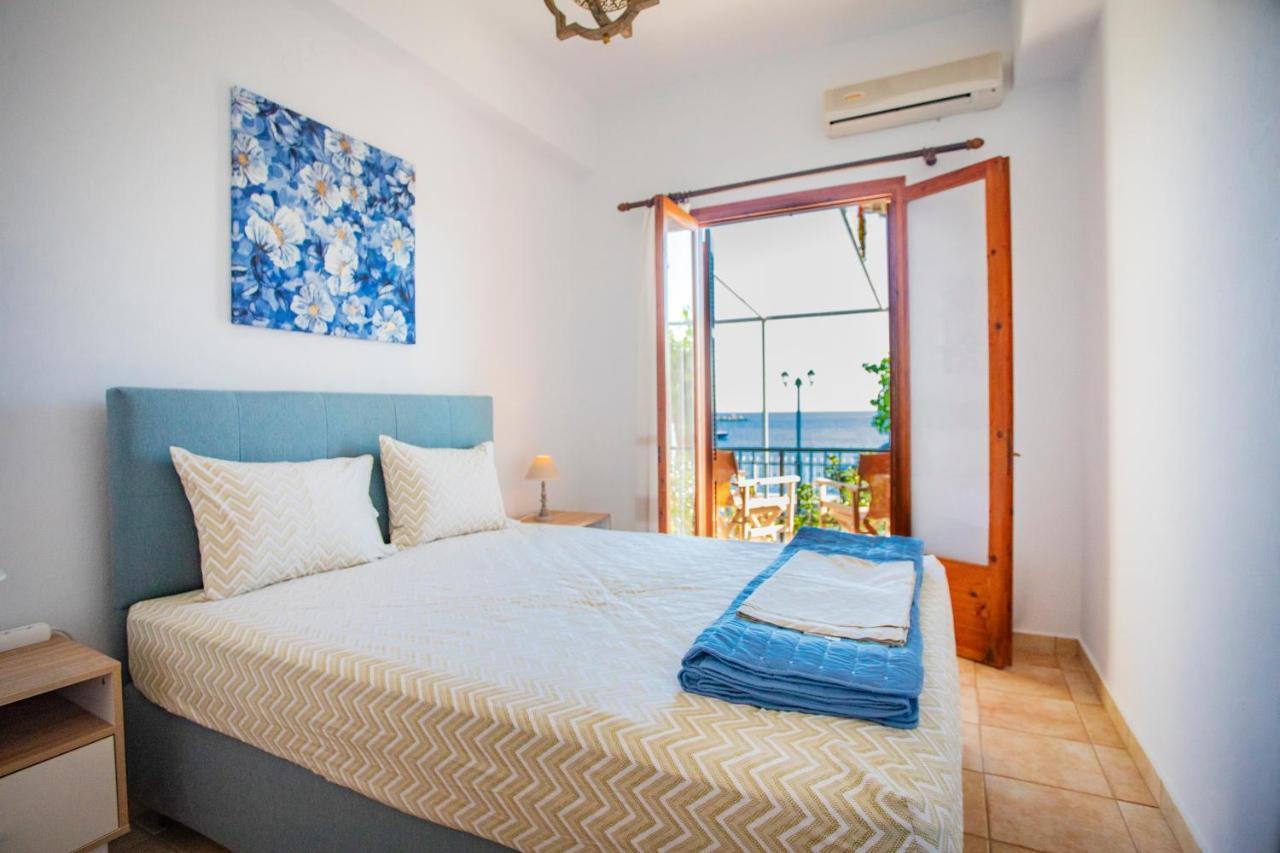 Notos Sea Front Apartment Glossa Zewnętrze zdjęcie